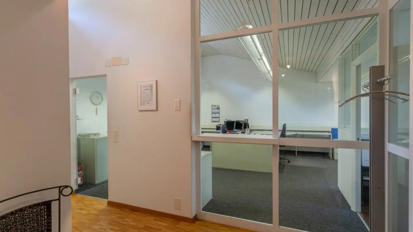 Department store for rent - Eggstrasse 88, 8803 Rüschlikon - Photo 2