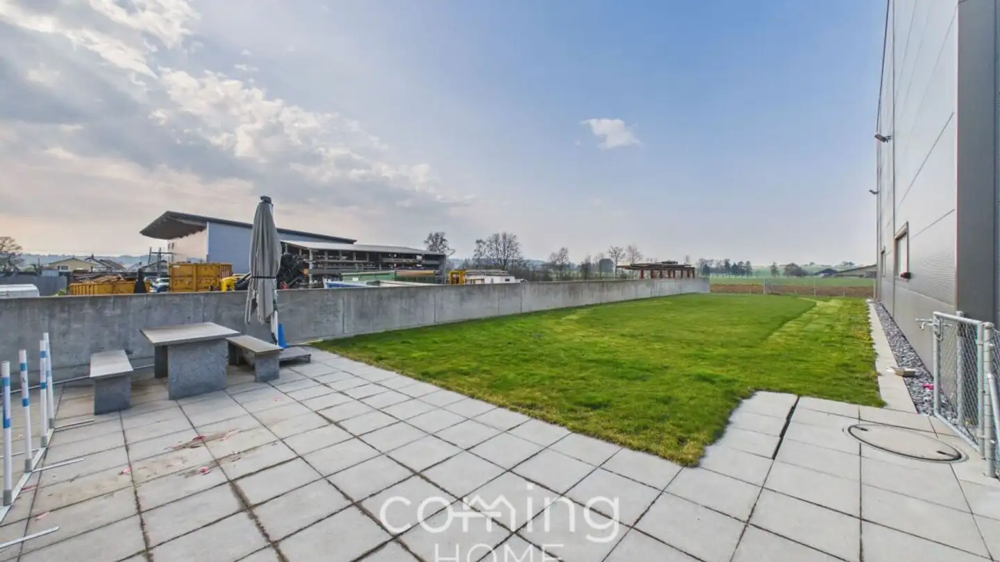 Outdoor parking space for rent - 4704 Niederbipp - Photo 3