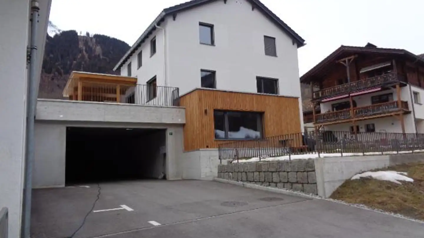 Maisonette-Wohnung mieten - Via Darvella 1, 7166 Trun