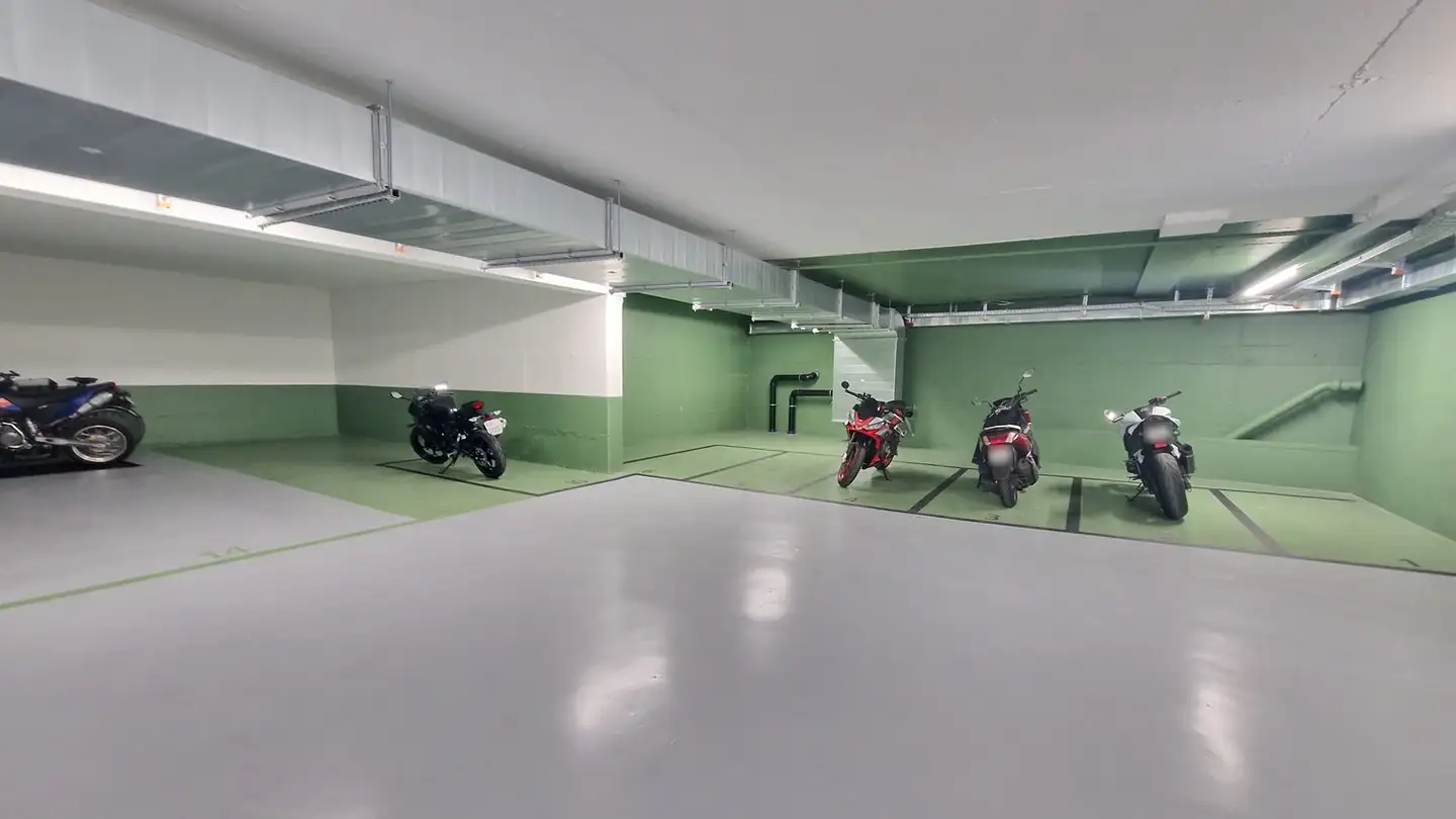 Überdachter Motorradparkplatz mieten - Mülhauserstrasse 32, 4056 Basel - Foto 2