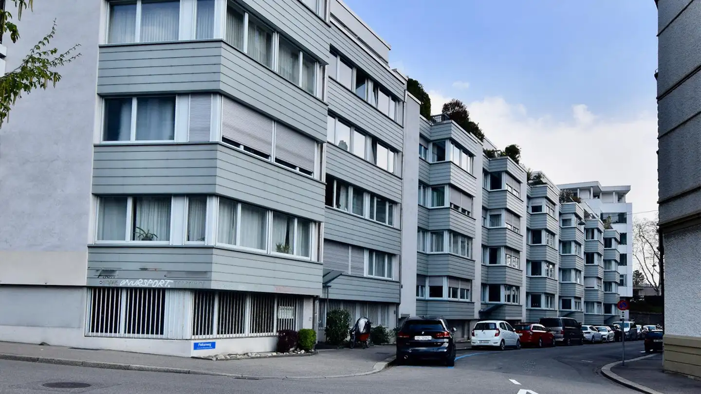 Mischgenutztes Gebäude mieten - Pelikanweg 10, 4054 Basel