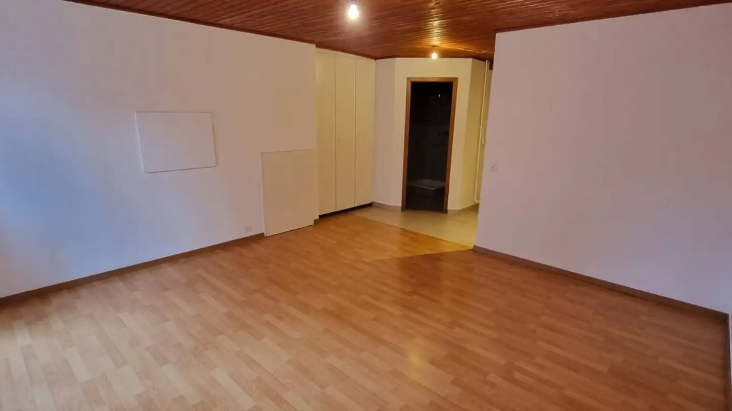 Apartment for rent - Rue Du Port, 2025 Chez-le-Bart - Photo 3