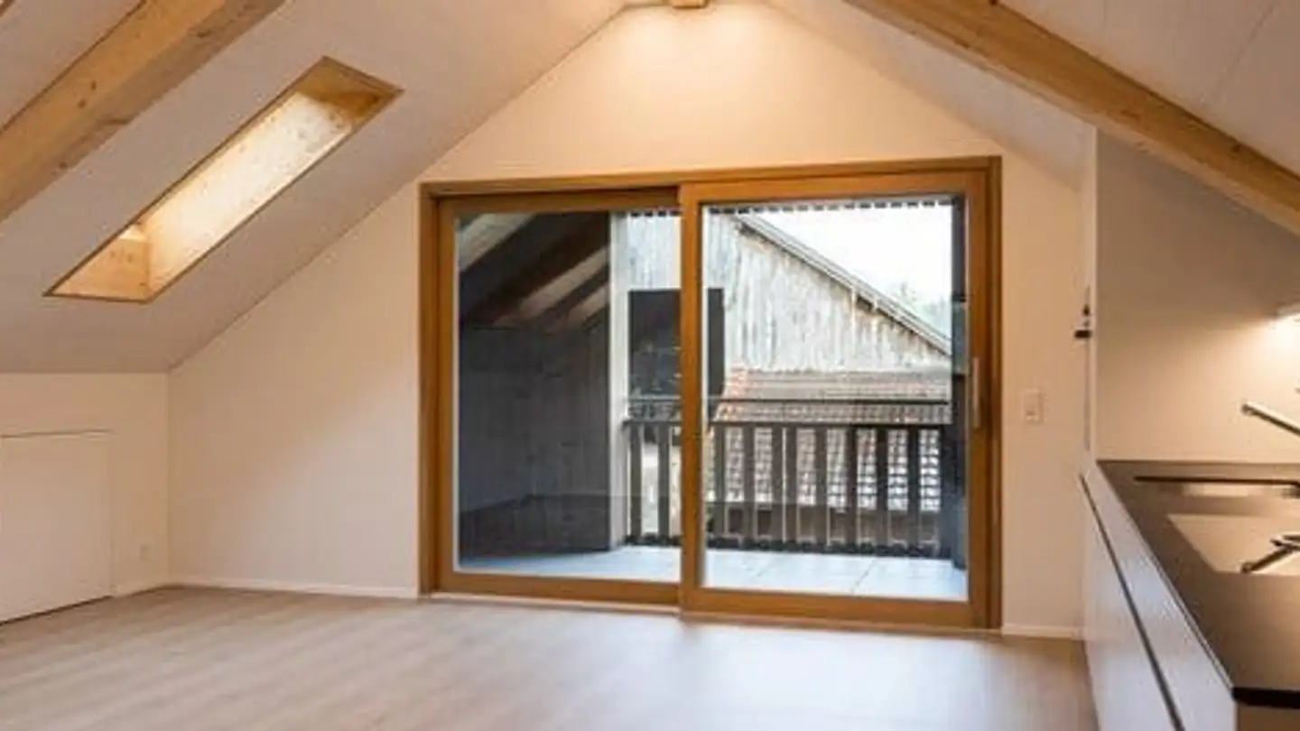 Dachgeschosswohnung mieten - Chamauerstrasse 6, 6331 Hünenberg