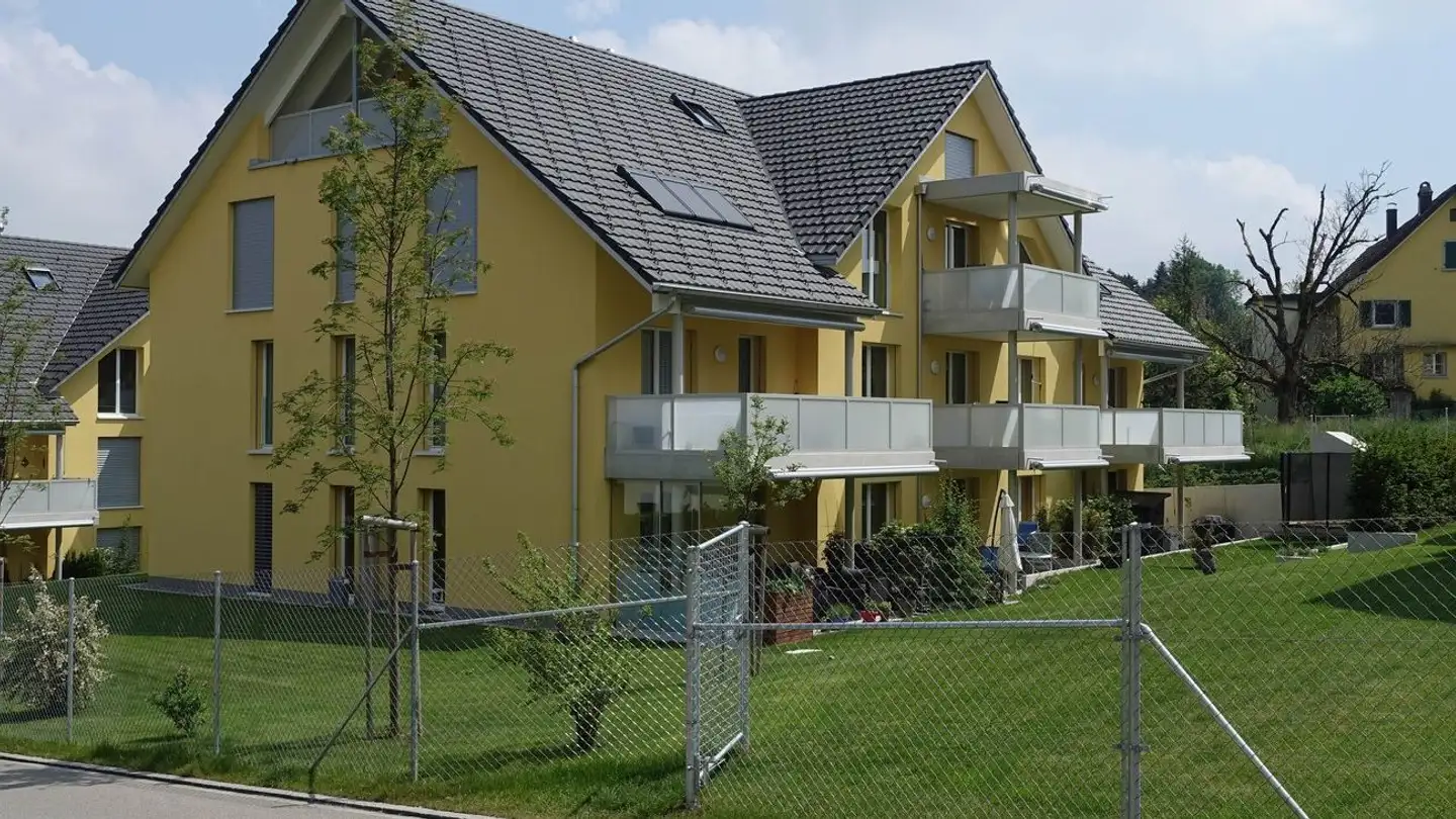 Appartement à louer - Geissbergstrasse 15, 8633 Wolfhausen