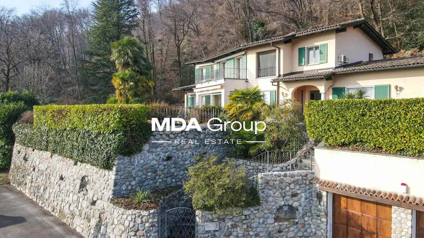 Villa for sale - 6984 Pura