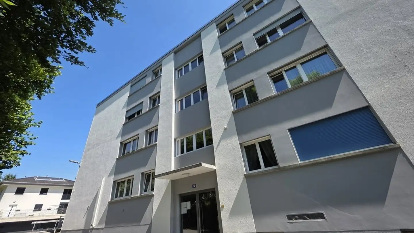 Garage individuel à louer - Rue Des Bassets 72, 2300 La Chaux-de-Fonds