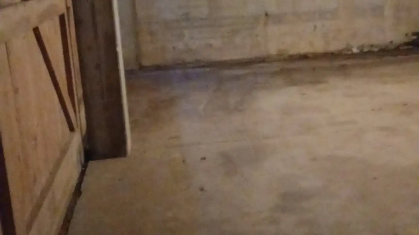 Place de parking extérieure à louer - Ober Aebnit 1354c, 3457 Wasen im Emmental