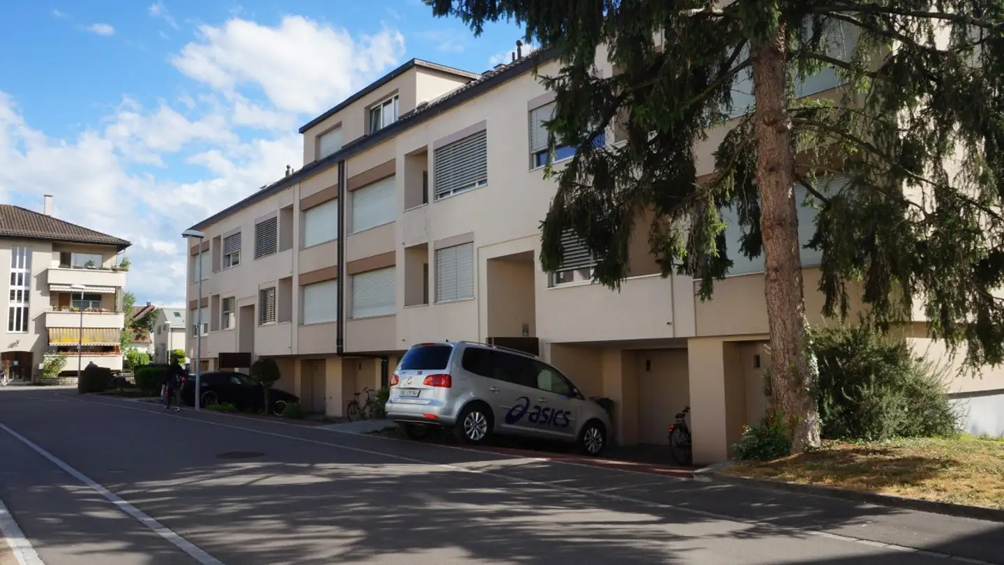 Garage singolo in affitto - In Den Dürrenmatten 3, 4123 Allschwil