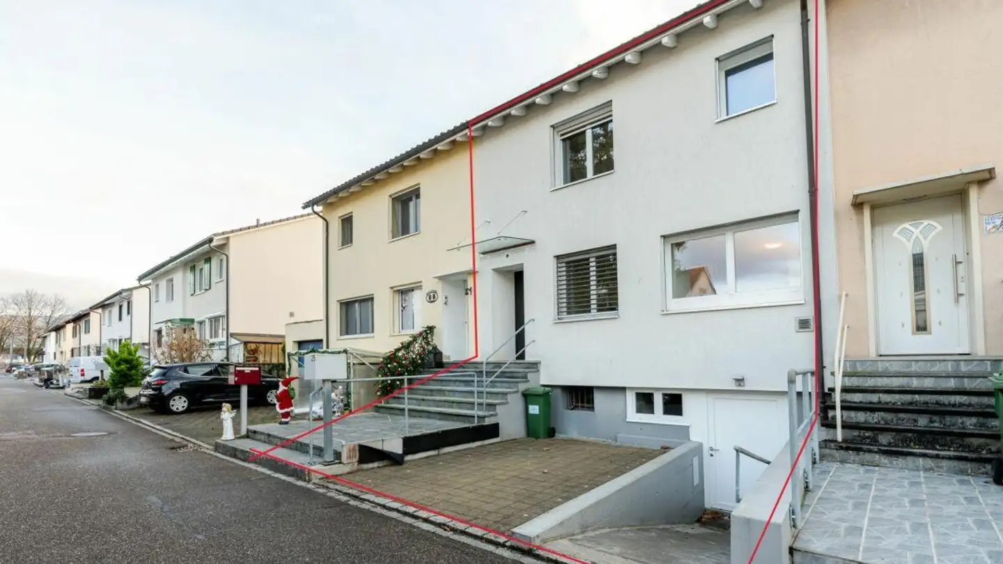 Stepped house for sale - Grubenweg 25, 4153 Reinach BL