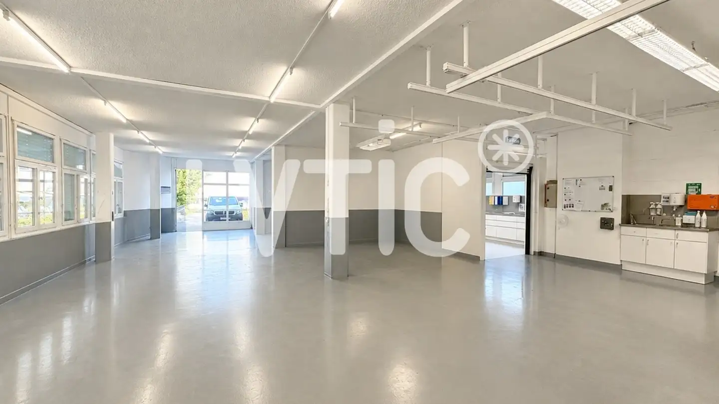 Workshop for rent - 1030 Bussigny