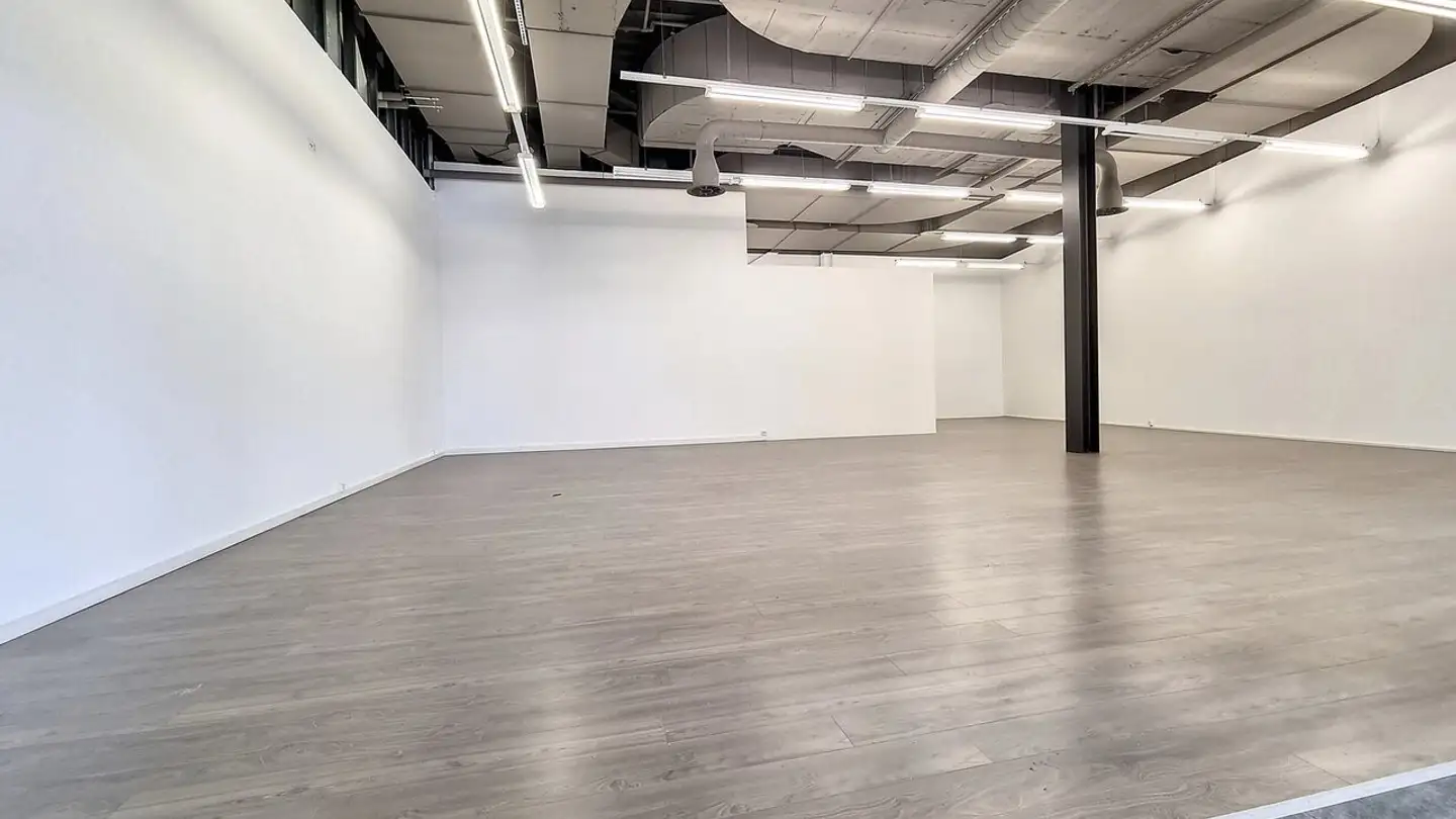 Arcade à louer - Route Cantonale 4, 1964 Conthey