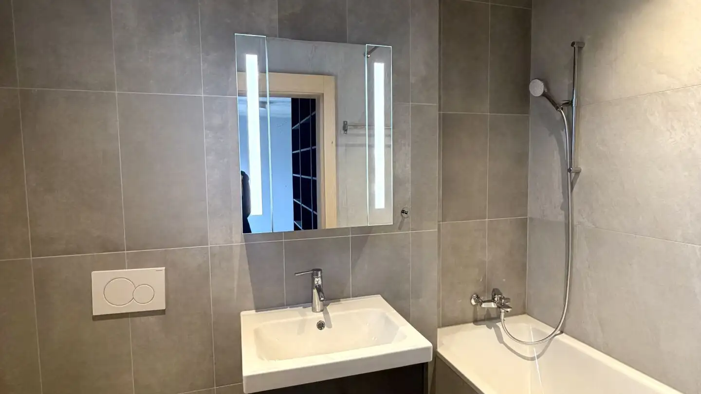 Attique à louer - 1618 Châtel-St-Denis - Photo 3