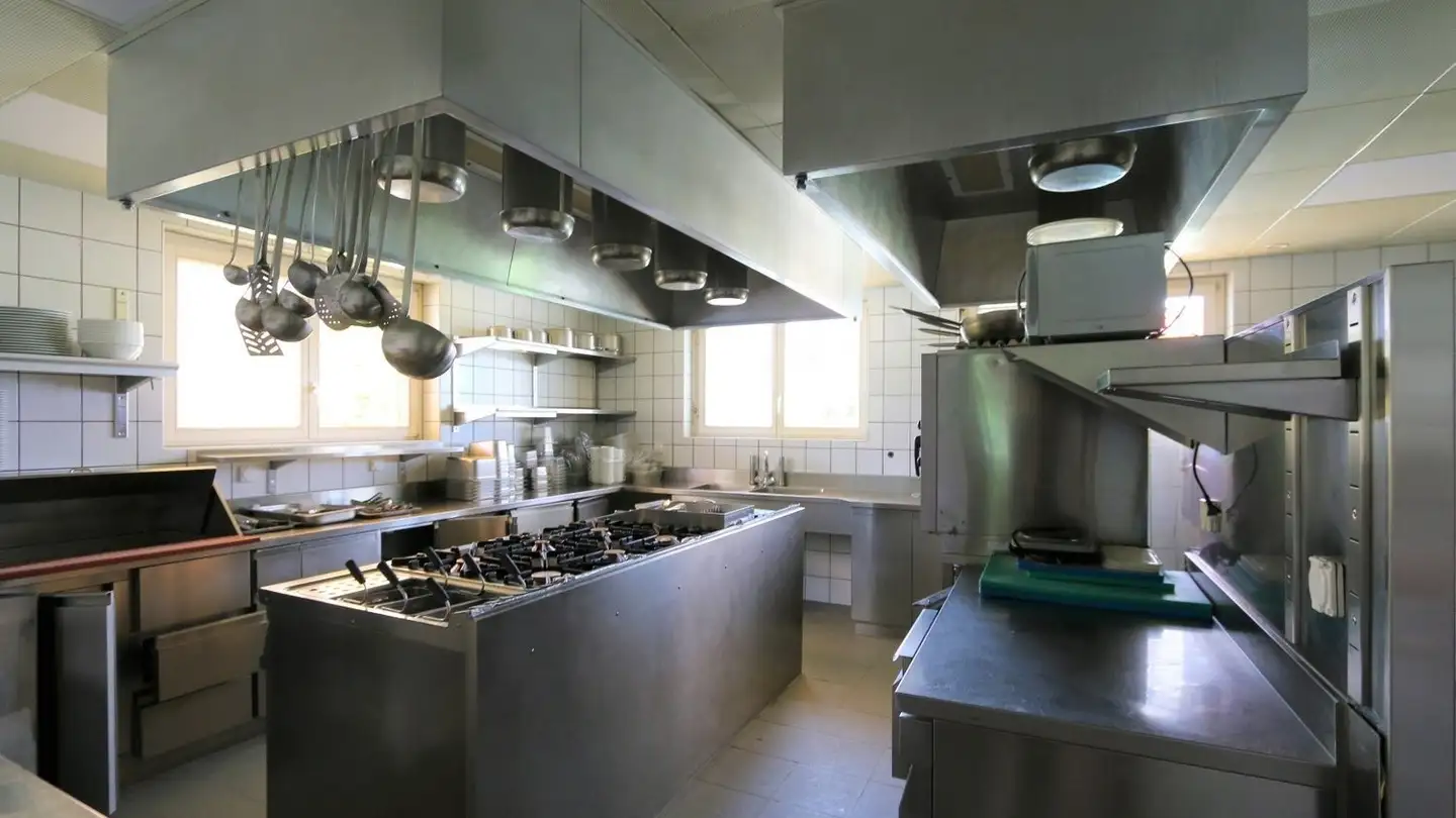 Restaurant for rent - Dielsdorferstrasse 3, 8173 Neerach - Photo 2