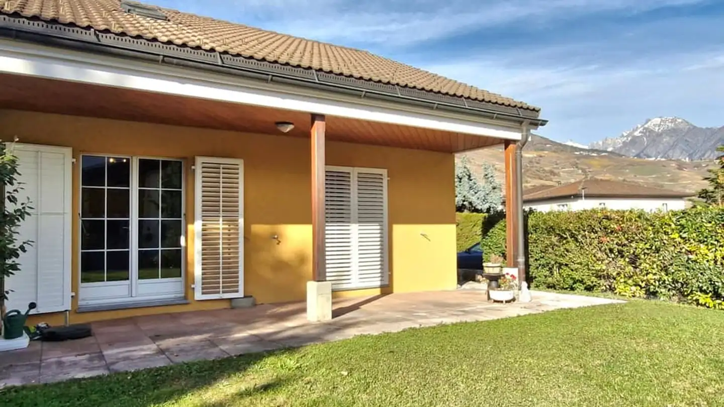 Apartment for rent - Rue De Haut-De-Cry 40, 1963 Vétroz