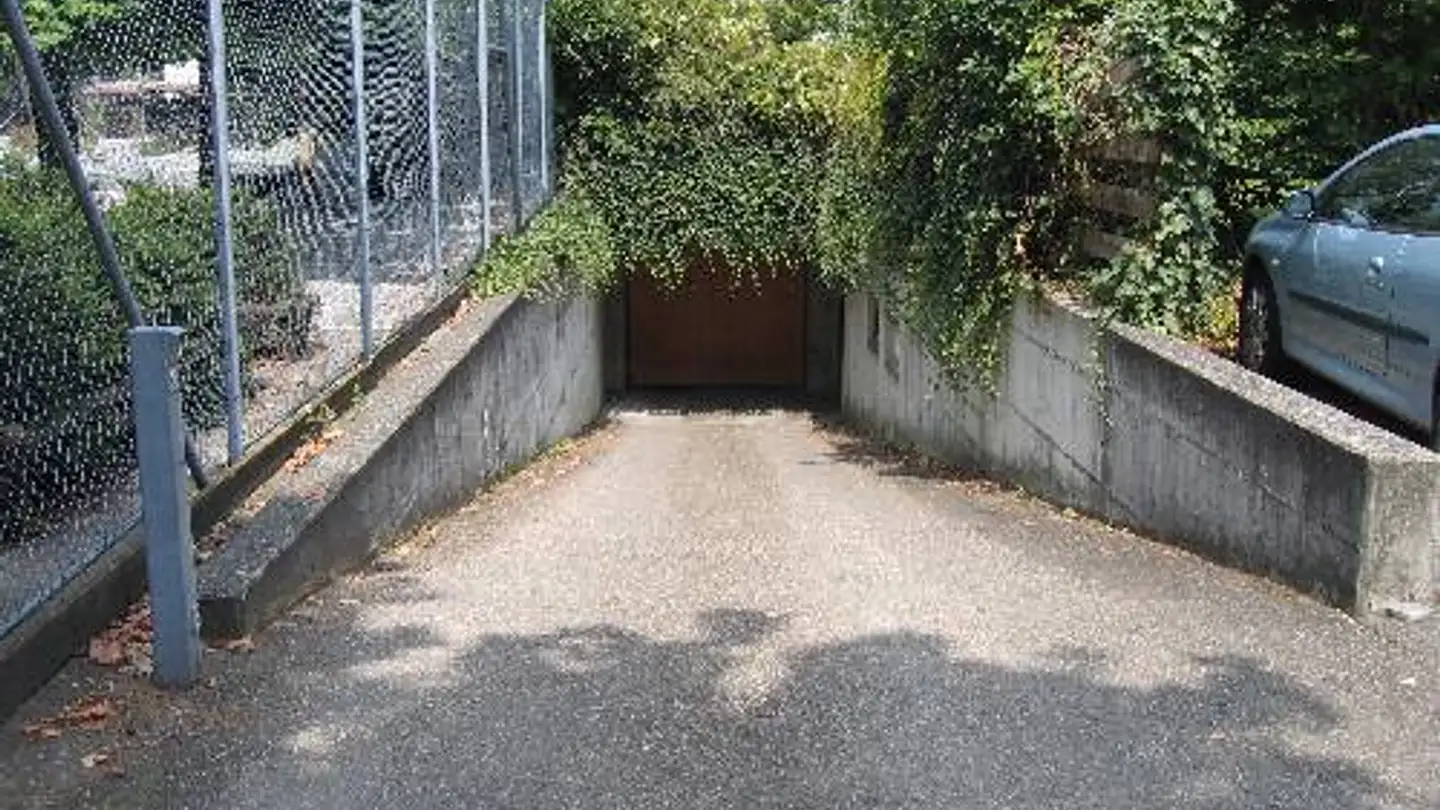 Parcheggio sotterraneo in affitto - Dorfstrasse 29a, 8302 Kloten