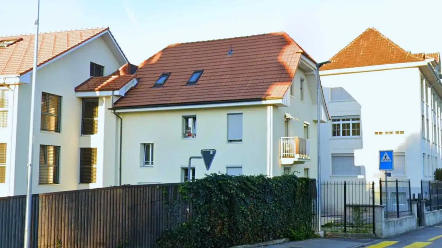 Cave house for sale - Fabrikstrasse, 2543 Lengnau BE
