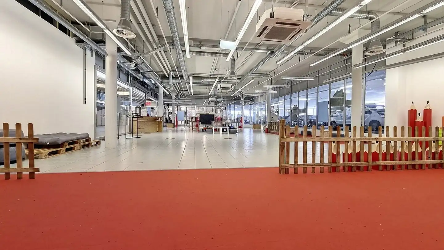 Arcade à louer - Route Cantonale 4, 1964 Conthey