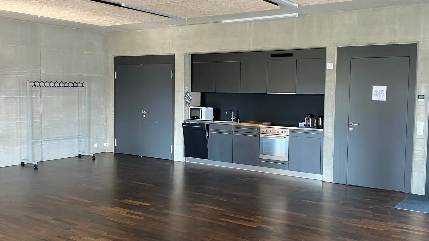 Commercial for rent - Rue Jakob-Stämpfli / Jakob-Stämpfli-Strasse 120a, 2502 Biel/Bienne