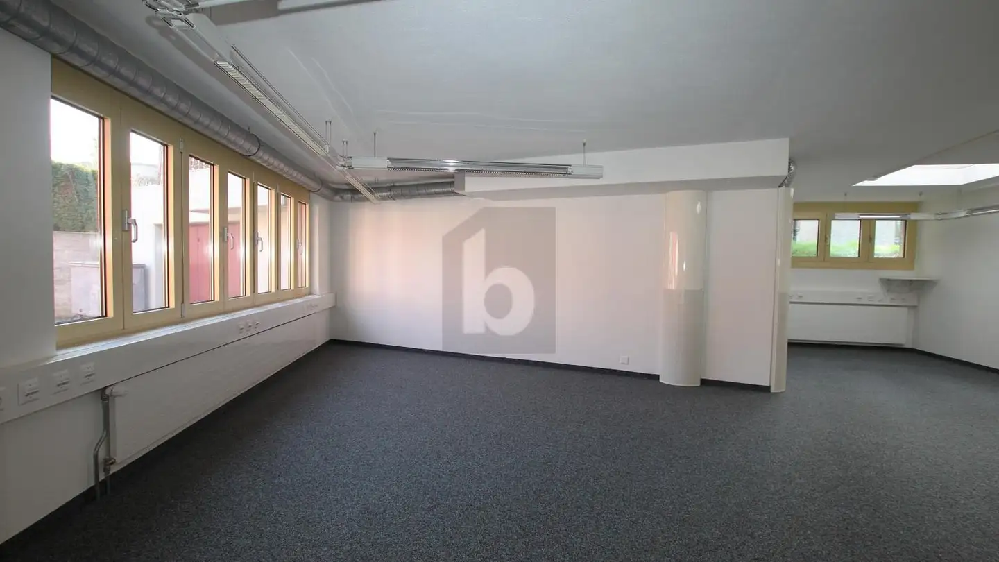 Bureau à louer - 4222 Zwingen - Photo 2