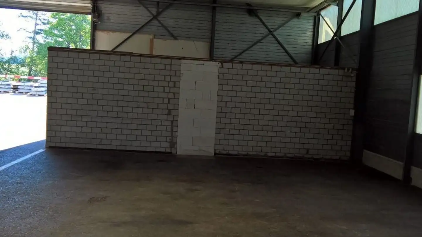 Parcheggio coperto in affitto - St. Gallerstrasse 1, 8353 Elgg - Photo 4