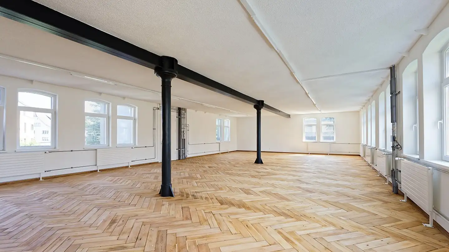 Commercial à louer - Bahnhofstrasse 11, 5012 Schönenwerd