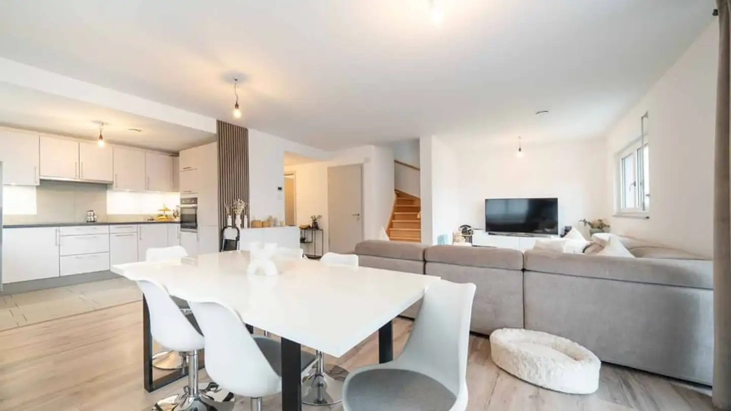 Single house for rent - 1162 St-Prex - Photo 2