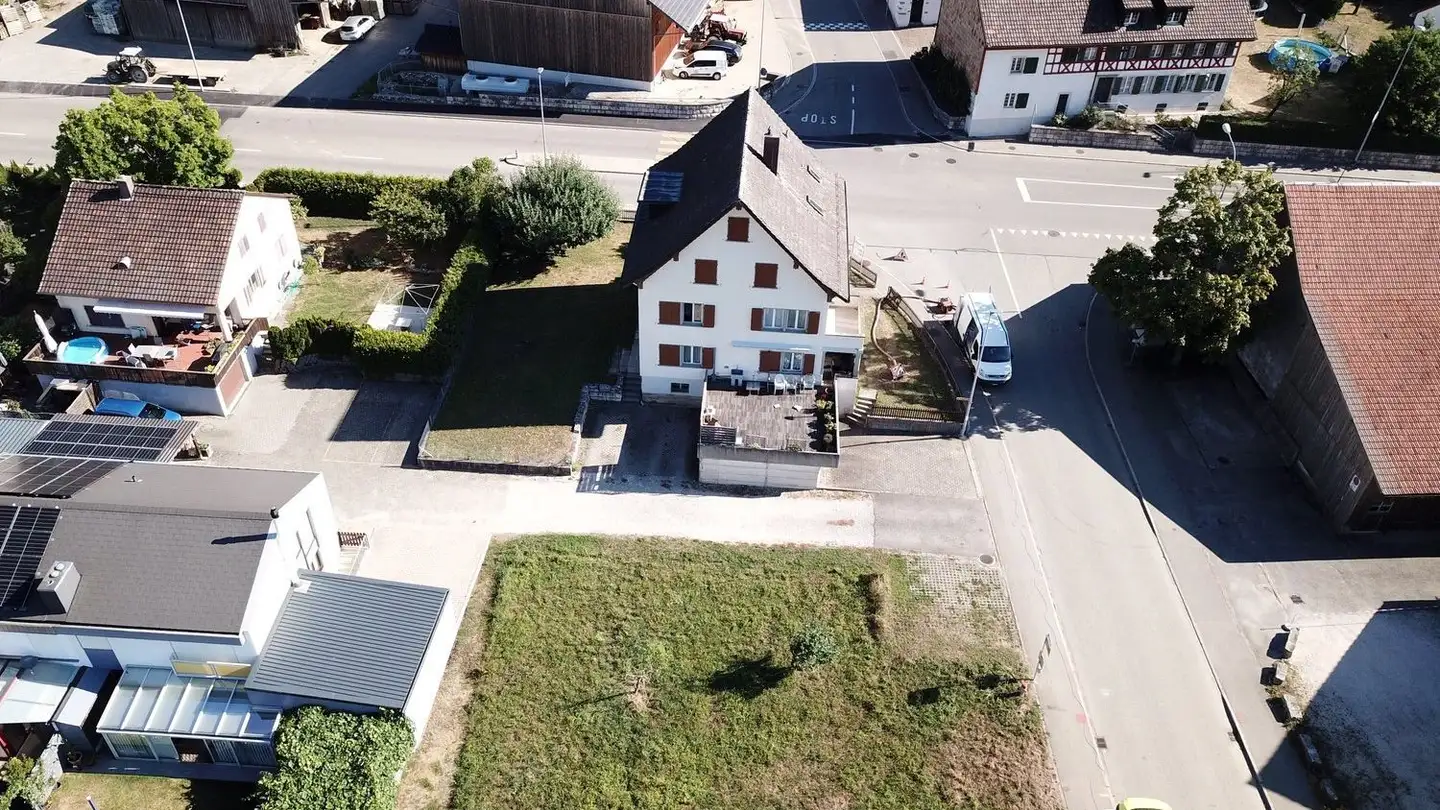 Dachgeschosswohnung mieten - Wehntalerstrasse 35, 8165 Oberweningen - Foto 2