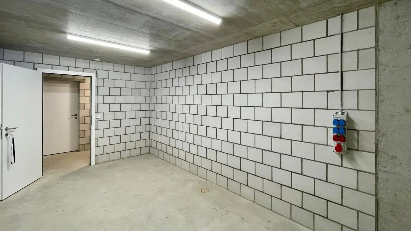 Hobby room for rent - Tscharandistrasse 16, 4950 Huttwil