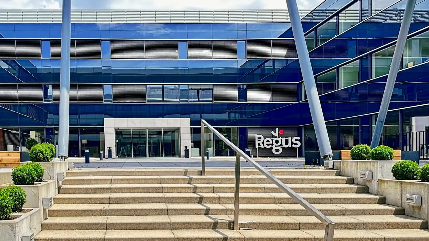 Office space for rent - Route De Crassier 7, 1262 Eysins - Photo 2