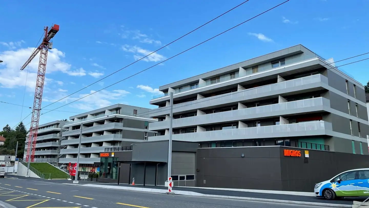 Tiefgaragenstellplatz mieten - Rue De La Charrière 61, 2300 La Chaux-de-Fonds - Foto 3