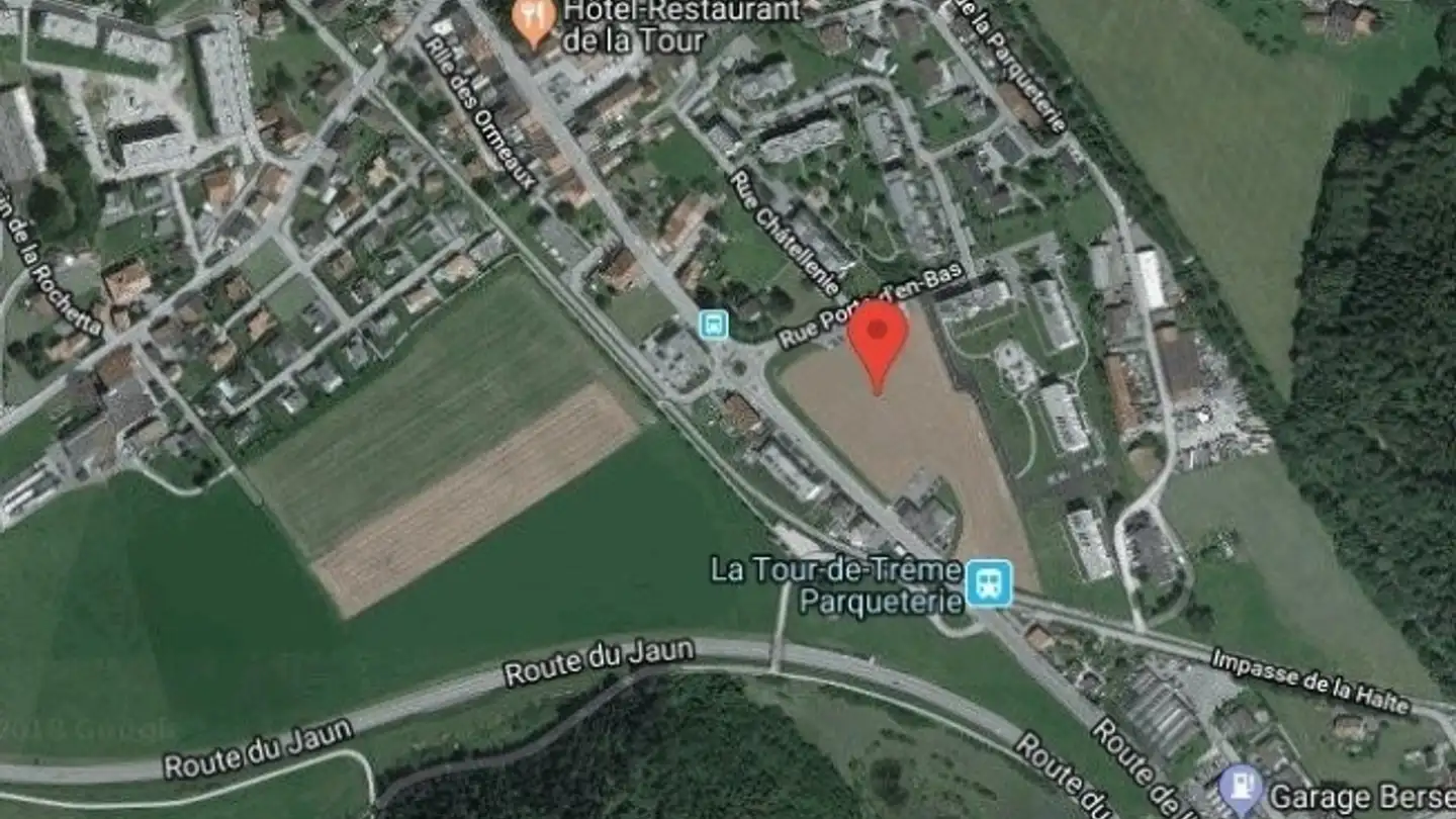 Mischgenutztes Gebäude mieten - Rue Porte-d'en-Bas 6, 1635 La Tour-de-Trême