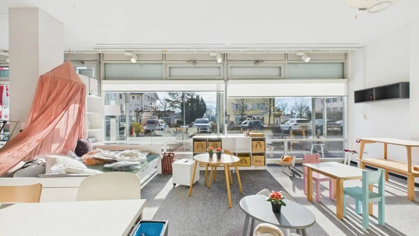 Gewerbe mieten - Huobmattstrasse 5, 6045 Meggen - Foto 2