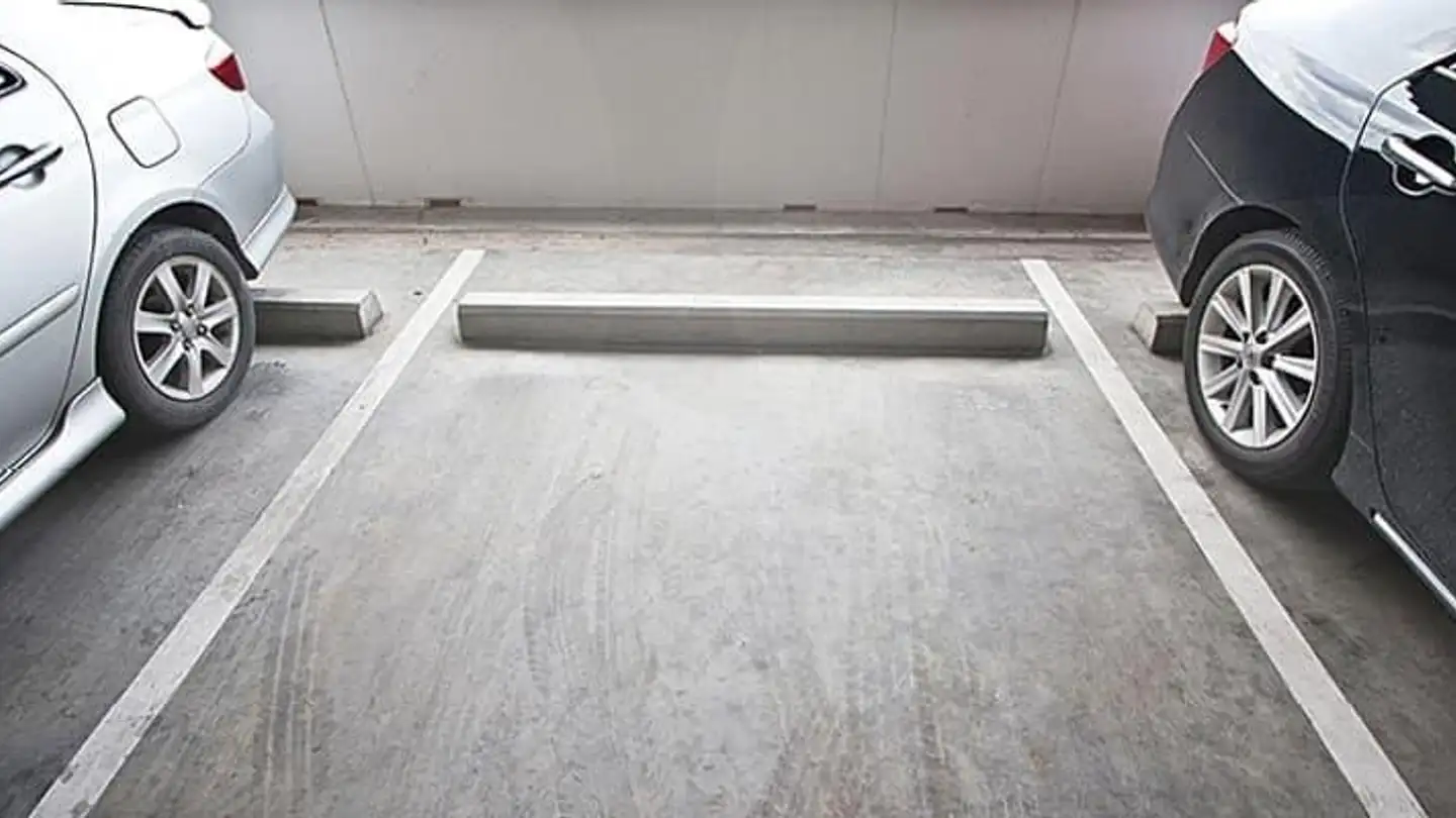 Underground parking space for rent - Kilchbergstrasse 4, 8134 Adliswil