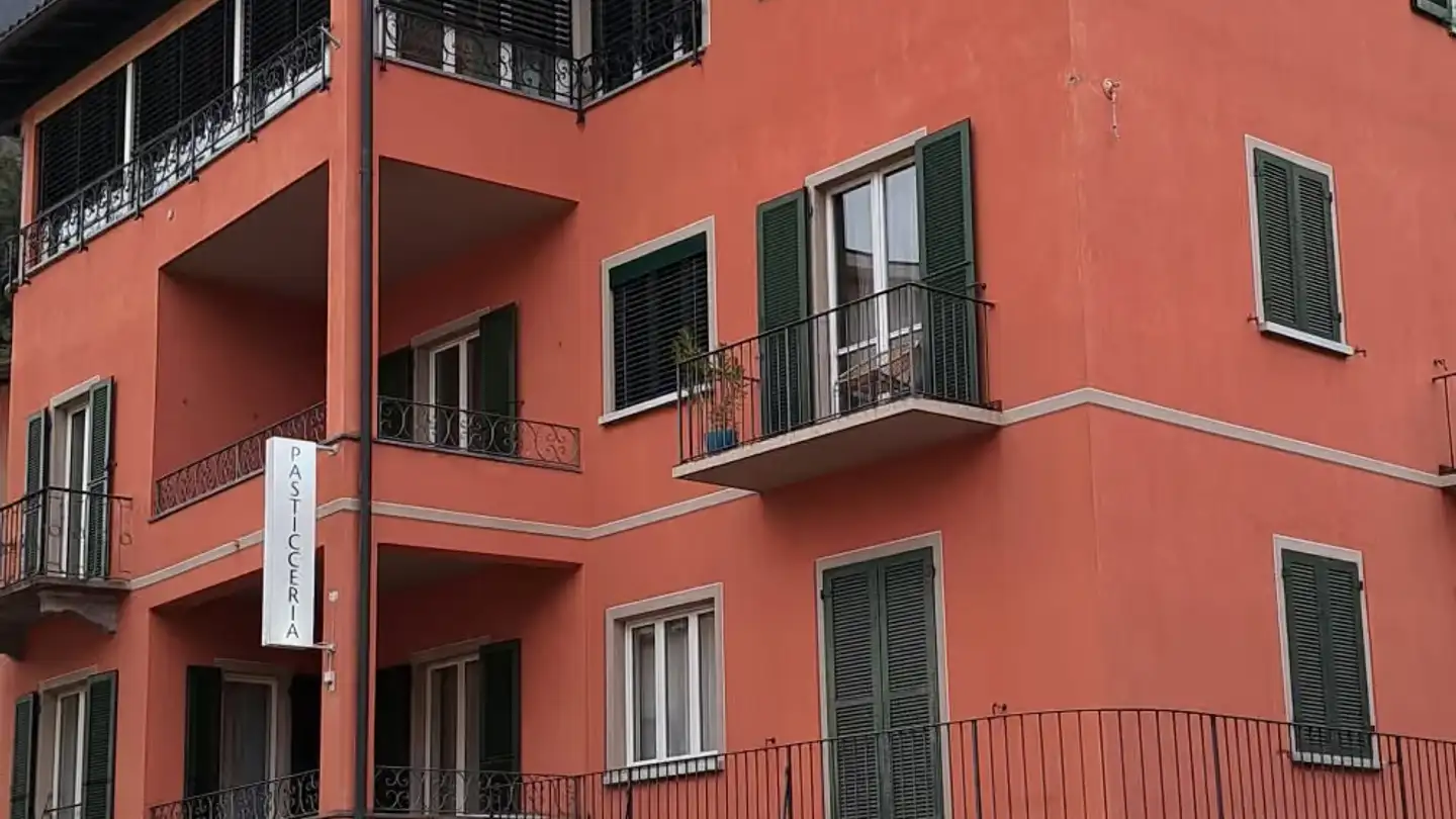 Negozio in affitto - Lungolago Giuseppe Motta 12, 6815 Melide