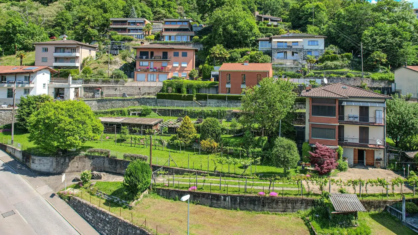 Commercial building plot for sale - 6968 Sonvico