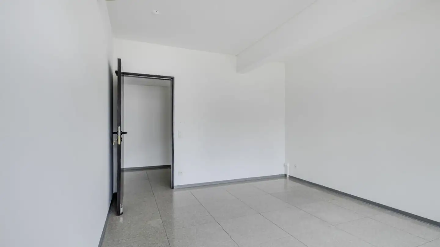 Spazio ufficio in affitto - Corso San Gottardo 25, 6830 Chiasso - Foto 3