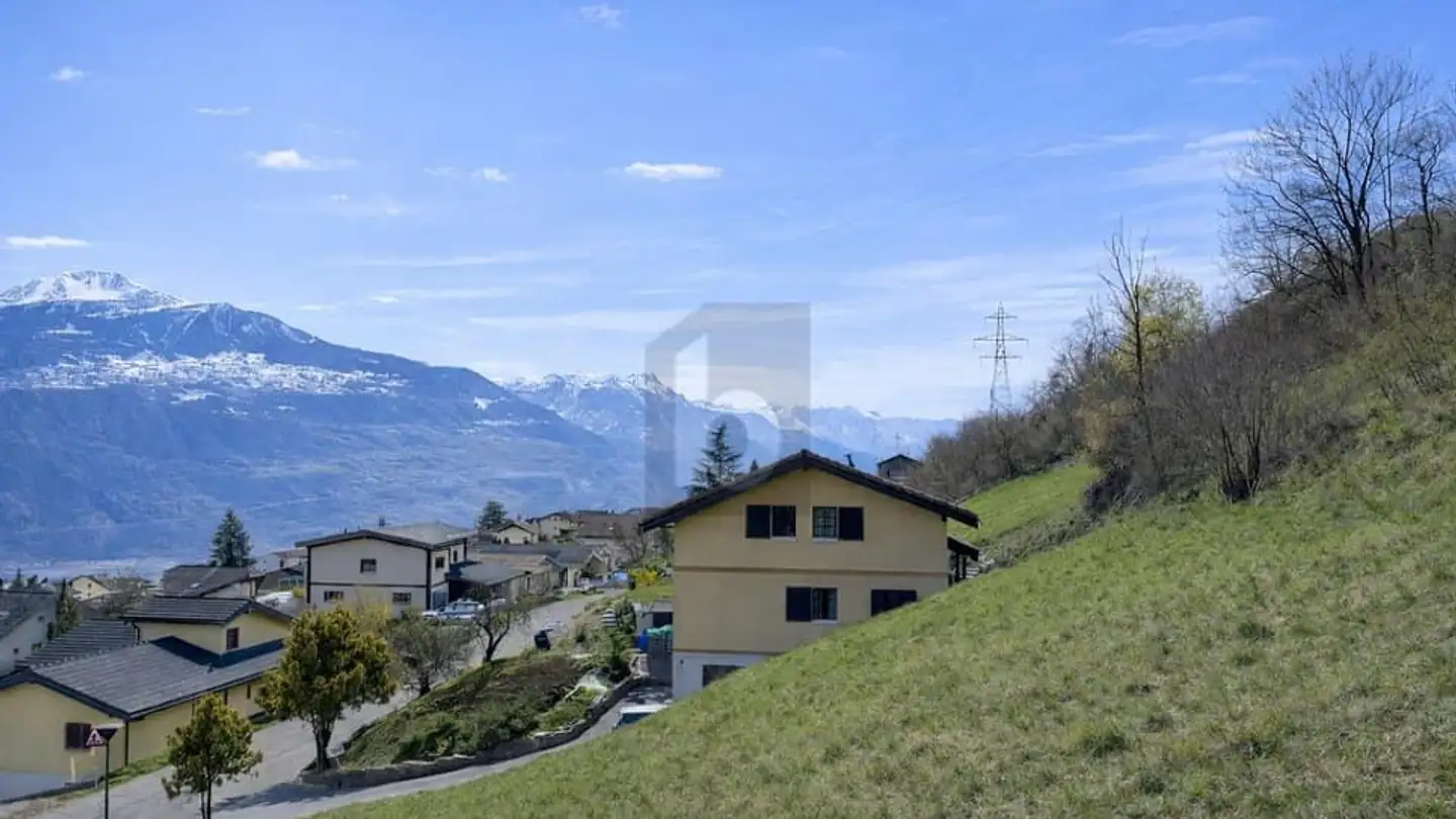Constructible plot for sale - 1976 Erde - Photo 2