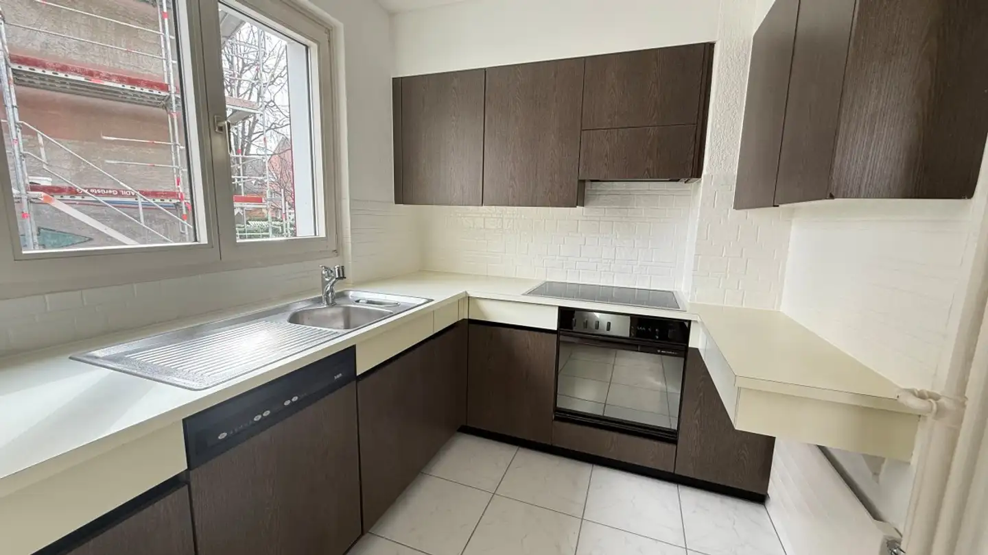 Single house for rent - Binzmühlestrasse 227, 8046 Zürich - Photo 2