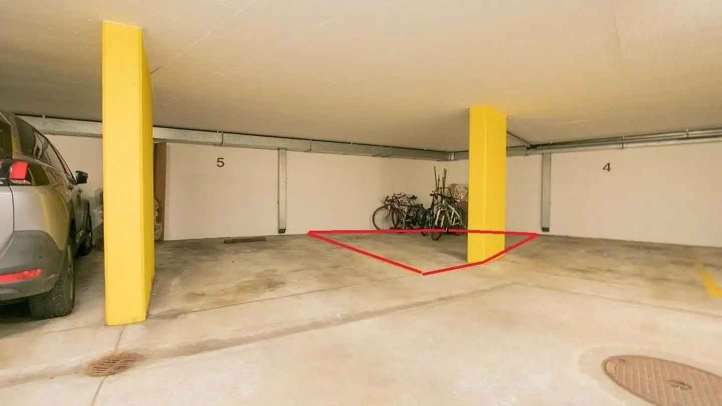 Indoor motorbike parking space for rent - Axensteinstrasse 4, 9000 St. Gallen