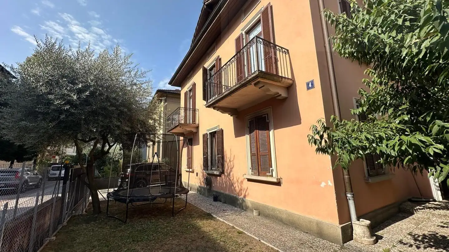 Apartment for rent - Via Pier Francesco Mola 4, 6830 Chiasso - Photo 2