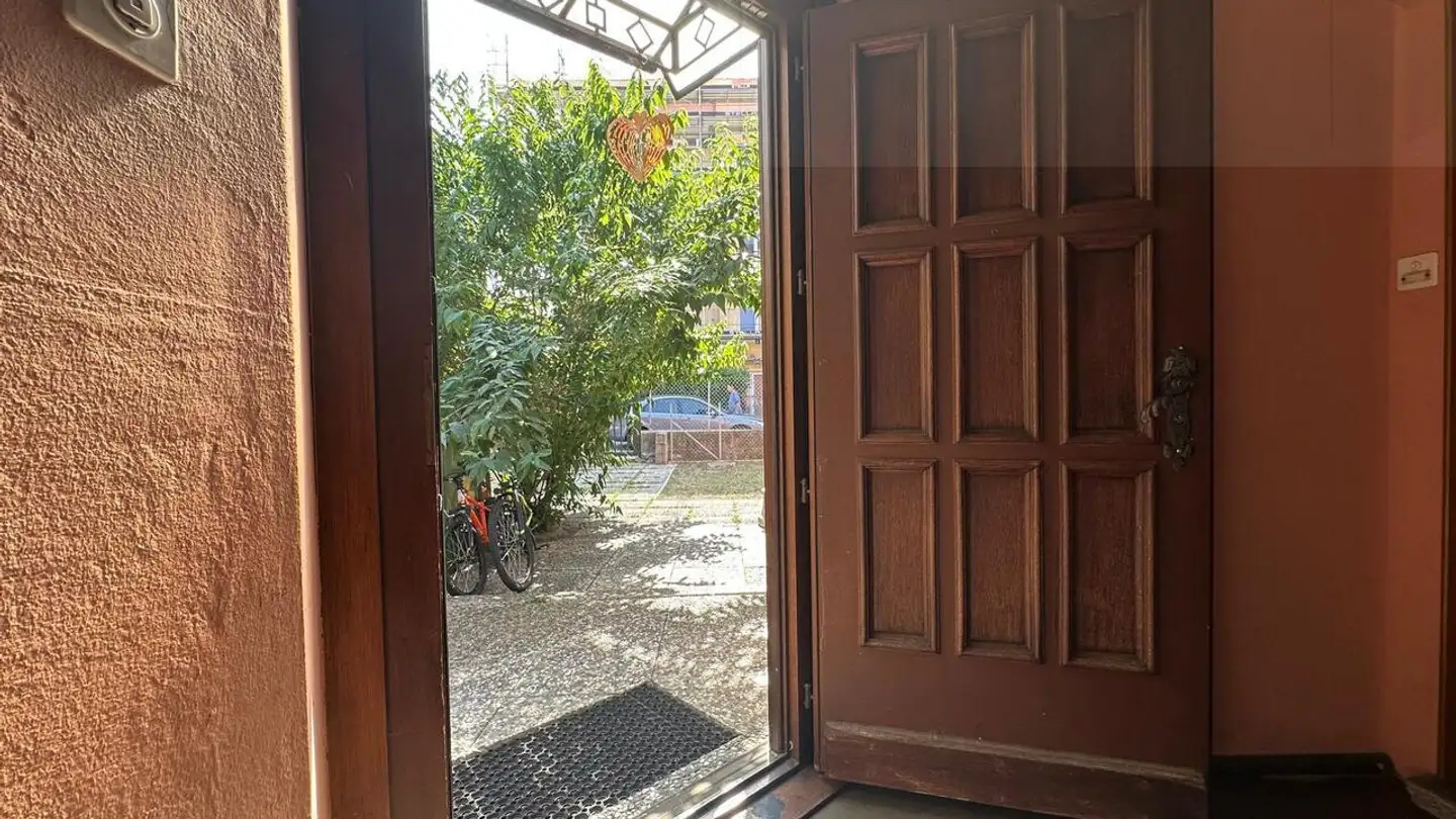 Apartment for rent - Via Pier Francesco Mola 4, 6830 Chiasso - Photo 3
