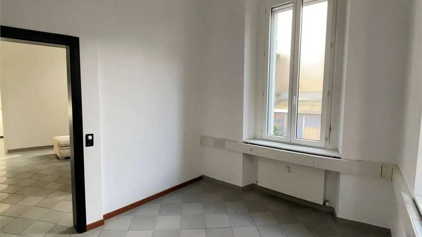 Spazio ufficio in vendita - 6830 Chiasso - Foto 2