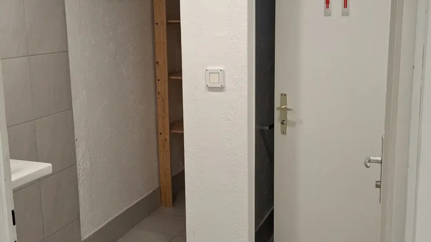 Shop for rent - Rue Oscar-Huguenin 25, 2017 Boudry - Photo 4