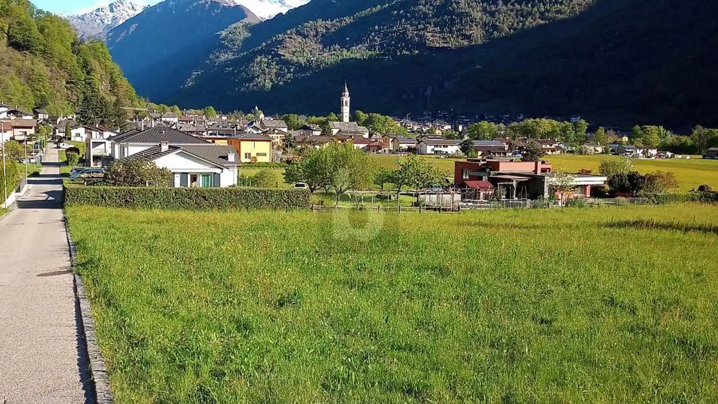 Terrain constructible à vendre - 6677 Moghegno