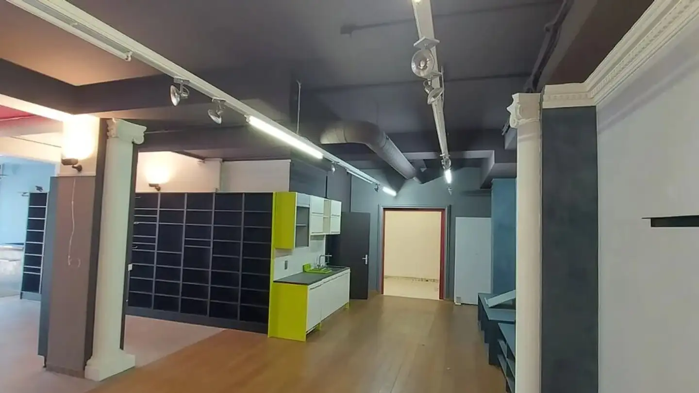 Arcade for rent - Quai Du Cheval-Blanc 22, 1227 Les Acacias - Photo 3