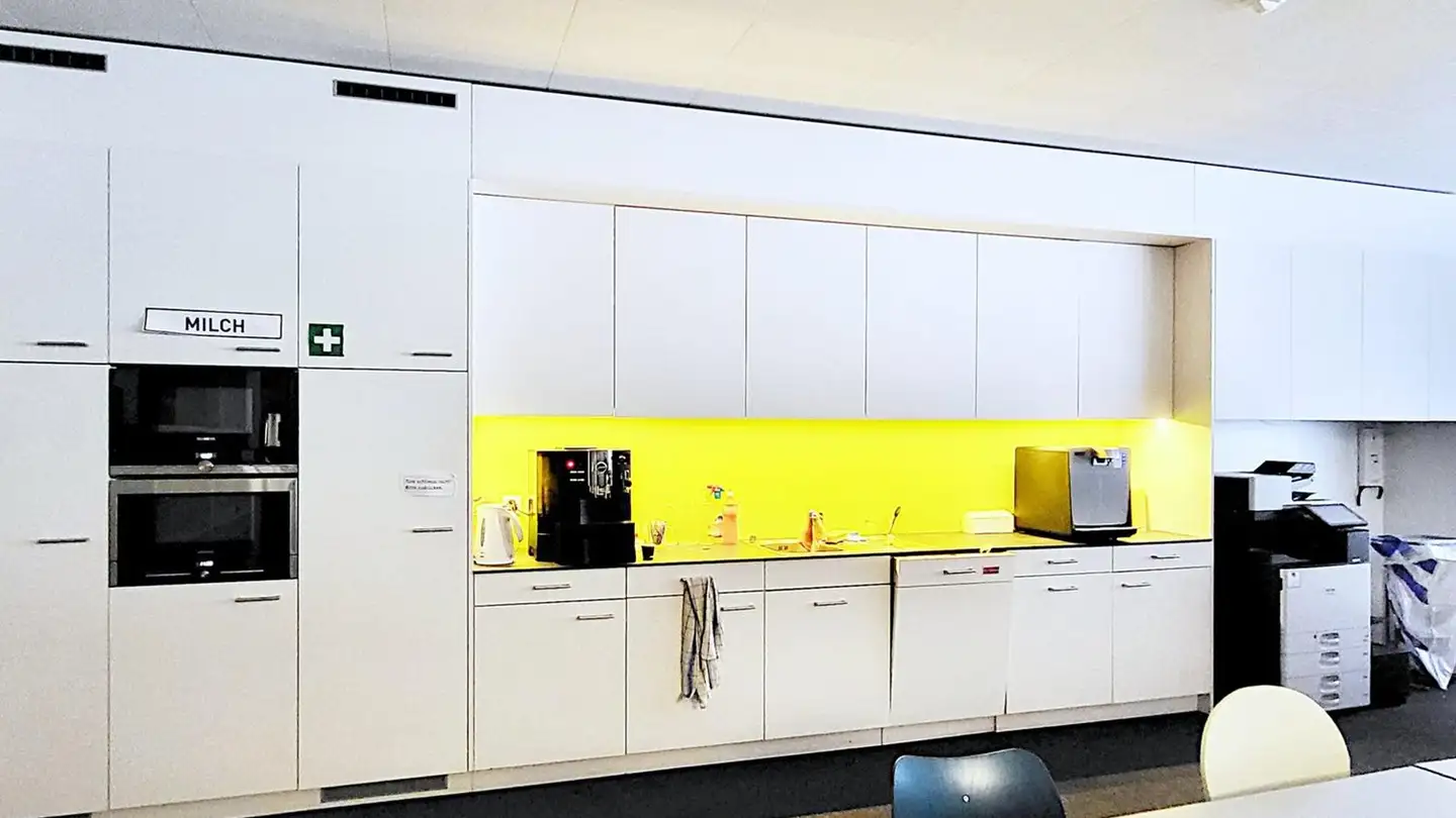 Office space for rent - Gewerbestrasse 16, 8132 Egg b. Zürich - Photo 4