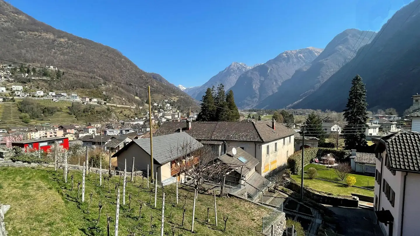 Terrain constructible à vendre - 6535 Roveredo GR