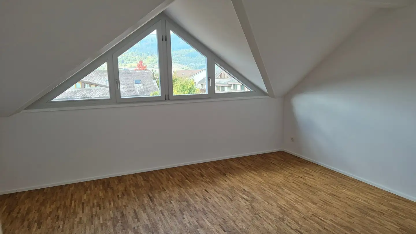 Attic flat for rent - Chemin De L'évêché / Bischofkänelweg 5, 2504 Biel/Bienne