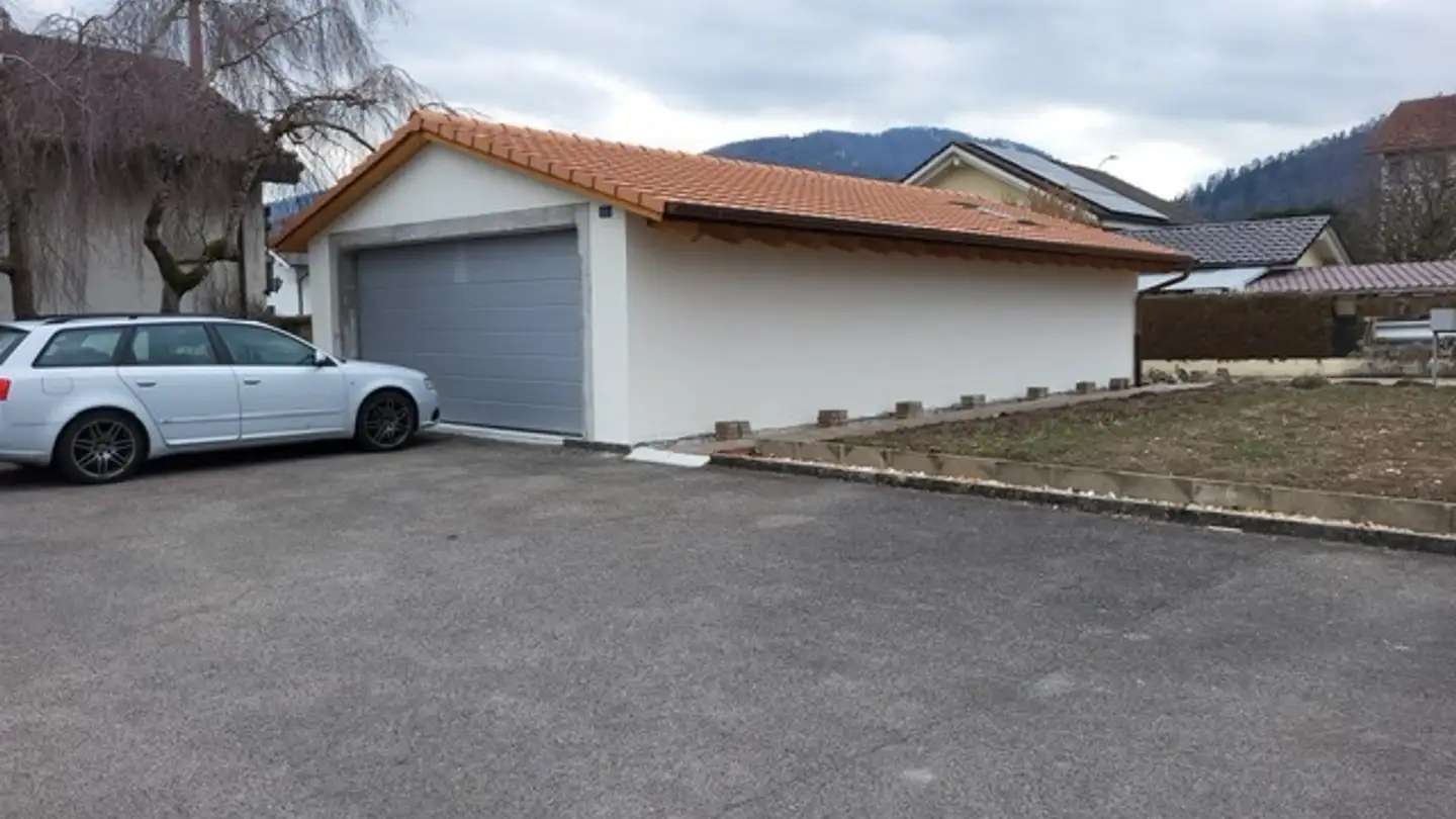 Garage double à louer - 2855 Glovelier