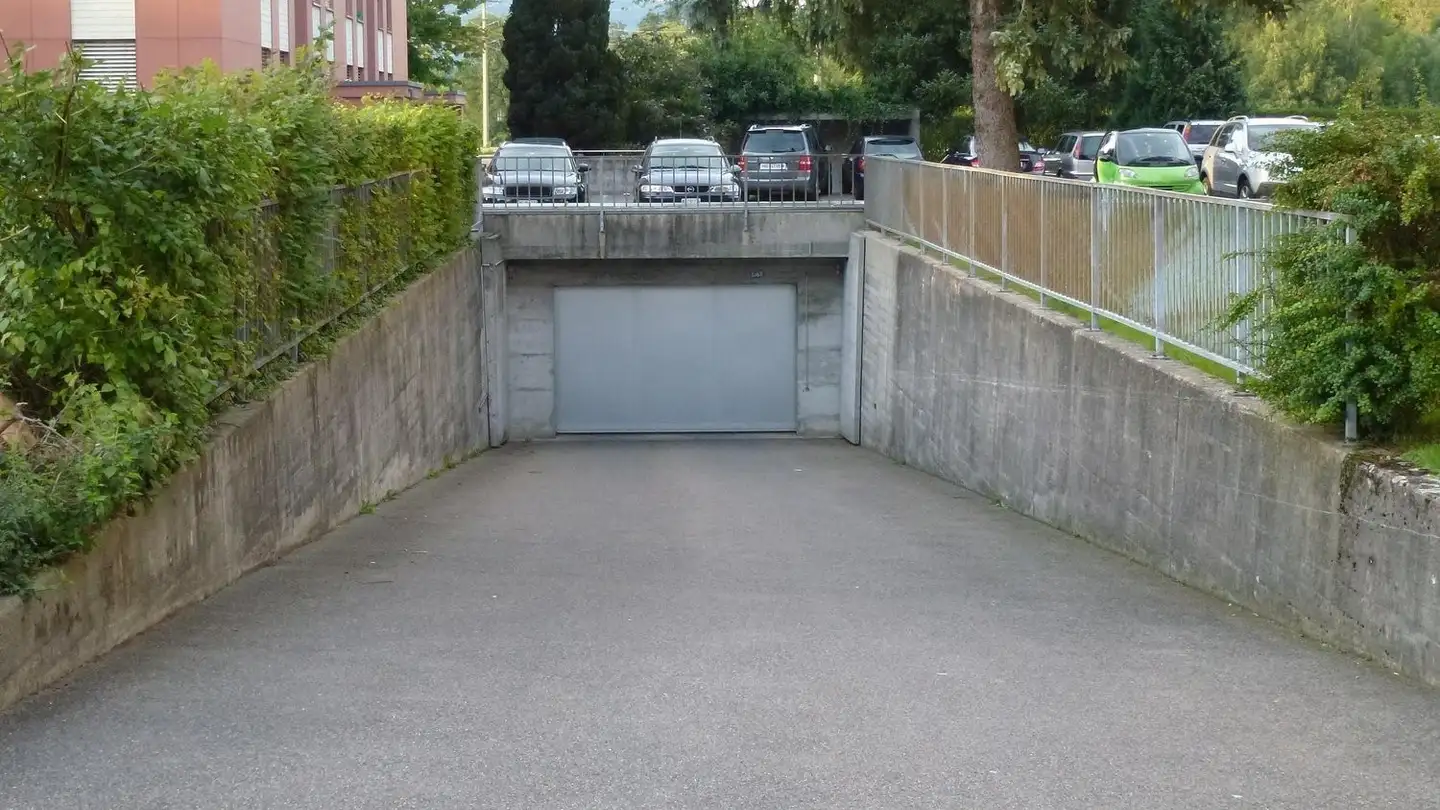 Parcheggio esterno in affitto - Buhaldeweg 2, 5034 Suhr - Photo 3